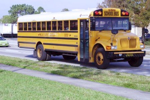 Andare a scuola con lo scuolabus